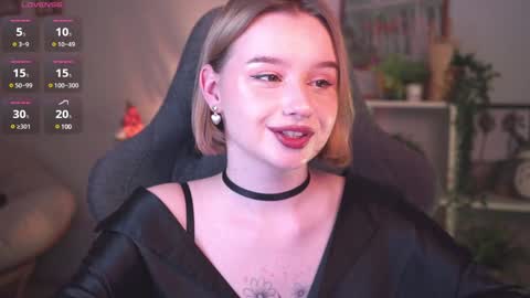 QUEEN OF EVIL online show from January 15, 2025, 11:40 pm