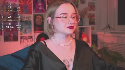 QUEEN OF EVIL online show from January 19, 2025, 10:17 pm