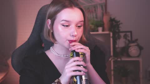 QUEEN OF EVIL online show from January 23, 2025, 8:13 pm