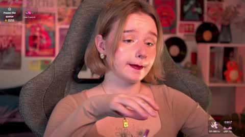 QUEEN OF EVIL online show from January 31, 2025, 9:05 pm