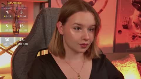 QUEEN OF EVIL online show from October 25, 2025, 2:52 am