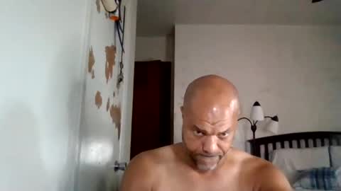 Snapshot of redbone441 chatting on August 4, 2026, 8:33 pm Redbone online show from August 4, 2026, 8:33 pm