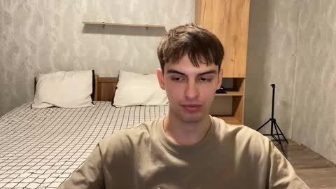 Snapshot of redbullshine chatting on September 16, 2025, 5:14 pm redbullshine online show from September 16, 2025, 5:14 pm