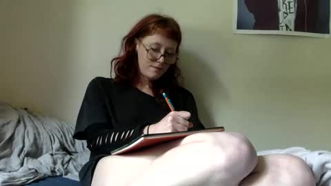 redcassie666 online show from May 15, 2026, 11:28 am