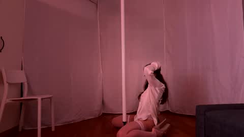 Snapshot of redcoupletubee chatting on January 19, 2025, 8:30 pm Red Couple Tube online show from January 19, 2025, 8:30 pm