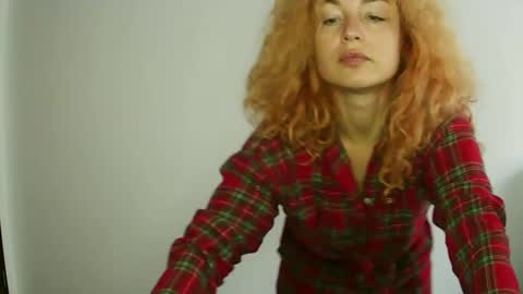 reddgirll online show from January 18, 2025, 9:24 am