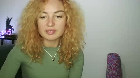 reddgirll online show from January 19, 2025, 4:57 pm