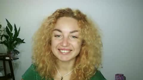 reddgirll online show from January 22, 2025, 6:20 pm