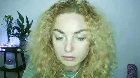 reddgirll online show from January 22, 2025, 9:21 pm