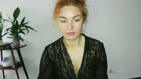 reddgirll online show from January 24, 2025, 3:34 pm