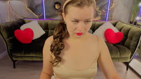 Lily online show from September 20, 2025, 7:15 pm