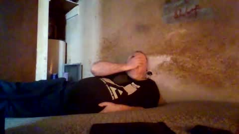 reddragon1195 online show from April 4, 2026, 8:50 pm