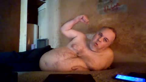 reddragon1195 online show from April 5, 2026, 4:37 pm