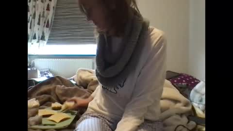 Snapshot of redfoxofficial chatting on January 15, 2026, 10:42 am Redfox online show from January 15, 2026, 10:42 am