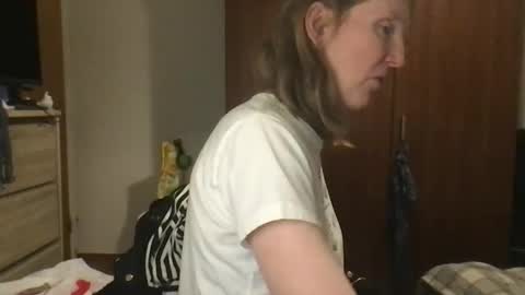 Snapshot of redfoxofficial chatting on March 26, 2026, 9:20 pm Redfox online show from March 26, 2026, 9:20 pm