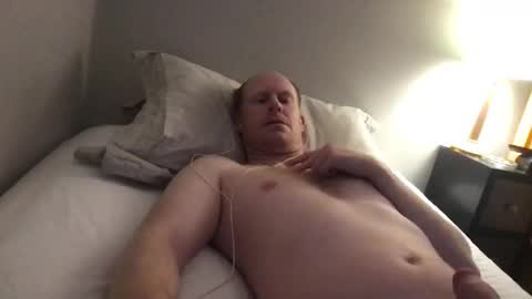 Snapshot of redging91 chatting on January 1, 2025, 12:44 pm Redging91 online show from January 1, 2025, 12:44 pm