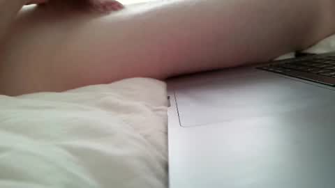 Snapshot of redging91 chatting on July 17, 2026, 7:37 am Redging91 online show from July 17, 2026, 7:37 am