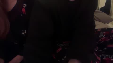 Snapshot of redheadandbigpeenar chatting on December 21, 2025, 11:23 pm Redhead and BigPeenar online show from December 21, 2025, 11:23 pm