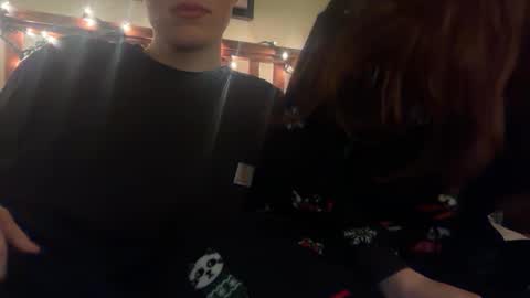 Snapshot of redheadandbigpeenar chatting on January 6, 2026, 1:20 am Redhead and BigPeenar online show from January 6, 2026, 1:20 am