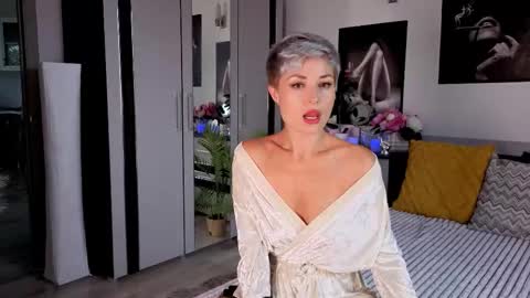 Alex online show from October 1, 2025, 11:05 am