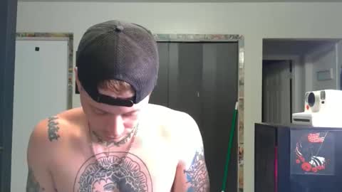 Snapshot of redinthebed chatting on June 10, 2026, 6:51 pm InkedGinger online show from June 10, 2026, 6:51 pm