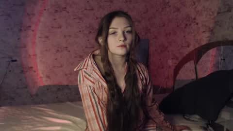 Snapshot of redmoonhead chatting on February 15, 2025, 12:54 pm Ana online show from February 15, 2025, 12:54 pm