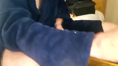 redrodridding online show from February 9, 2025, 8:33 am