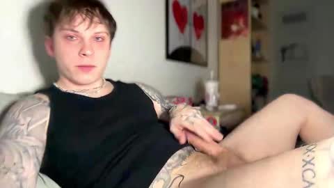 Snapshot of redrumbackwards chatting on January 6, 2025, 3:53 am redrum online show from January 6, 2025, 3:53 am