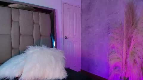 Snapshot of reds_velvet chatting on March 1, 2026, 1:51 am RED VELVET online show from March 1, 2026, 1:51 am