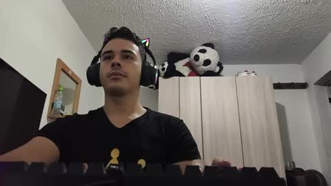 Snapshot of redsoul951869 chatting on September 14, 2025, 3:49 am RedsoulReaver online show from September 14, 2025, 3:49 am