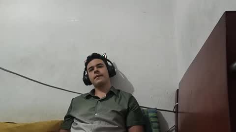 Snapshot of redsoul951869 chatting on September 28, 2025, 5:57 am RedsoulReaver online show from September 28, 2025, 5:57 am