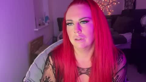 redvixen1 online show from January 8, 2026, 5:04 pm