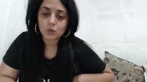 Reea online show from October 13, 2025, 6:19 pm