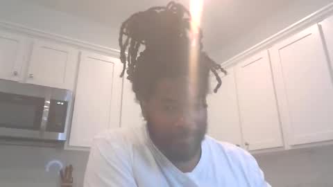 reek0000 online show from May 19, 2026, 4:13 pm