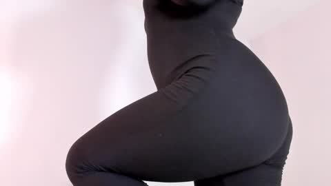 Regina  online show from October 24, 2025, 10:50 pm