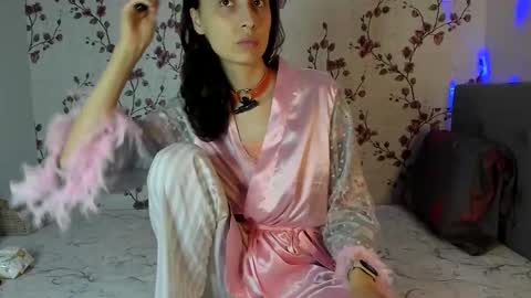 Snapshot of reginamoon12 chatting on October 19, 2025, 8:48 am Alisa online show from October 19, 2025, 8:48 am