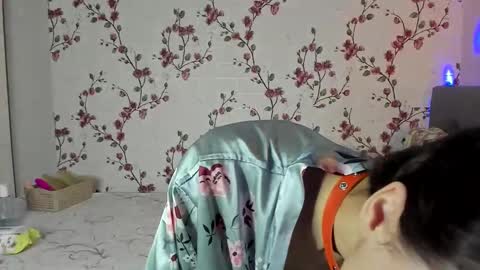 Snapshot of reginamoon12 chatting on October 30, 2025, 6:59 am Alisa online show from October 30, 2025, 6:59 am