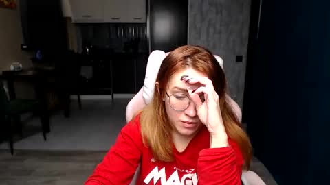 Regina online show from October 30, 2025, 1:51 am