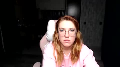 Regina online show from November 9, 2025, 1:37 am