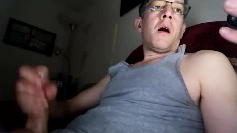 regularguy20 online show from December 16, 2025, 11:26 am