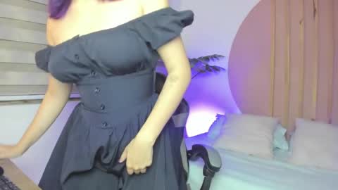 R E I online show from September 30, 2025, 12:32 pm