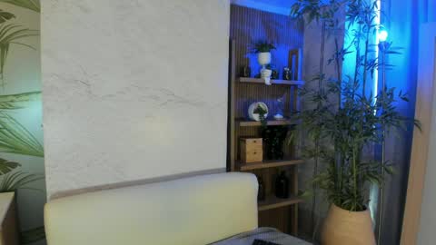 Snapshot of reiayanamy chatting on April 6, 2026, 8:21 pm Rei Ayanami online show from April 6, 2026, 8:21 pm