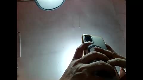 ROXSSY online show from December 2, 2025, 8:15 pm