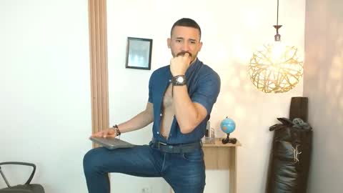 Snapshot of reiko_85_ chatting on September 10, 2025, 3:45 pm REIKO online show from September 10, 2025, 3:45 pm