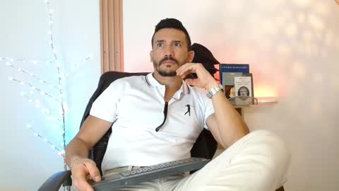   REIKO  online show from January 11, 2026, 2:55 pm