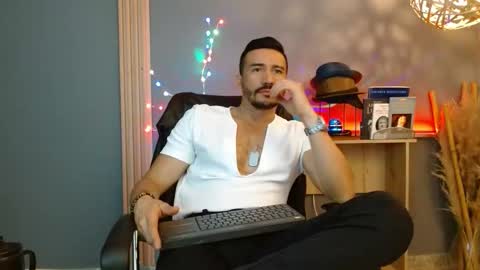   REIKO  online show from March 20, 2026, 2:55 pm