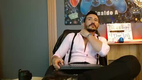   REIKO  online show from April 14, 2026, 3:07 pm