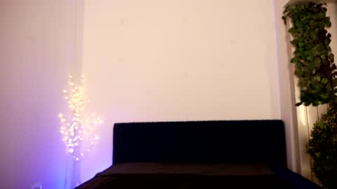 Elly online show from April 1, 2026, 6:14 am