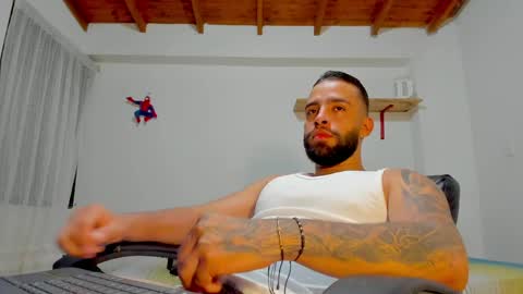 Rmy Steen online show from May 19, 2026, 1:33 am