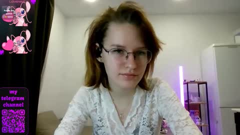 Snapshot of renaeblaski chatting on March 2, 2026, 5:31 pm Claire online show from March 2, 2026, 5:31 pm